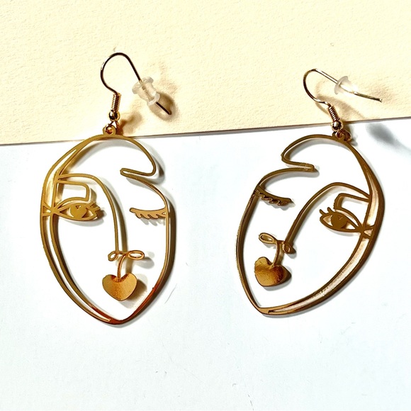 🏷️ faux gold abstract face dangling earrings - Picture 2 of 7